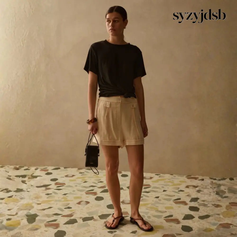 RORY SHORTS - Shorts